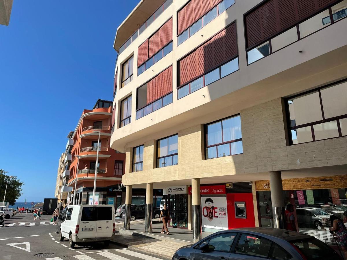 Welcome To The Beach. El Medano Royal Plaza Exterior photo